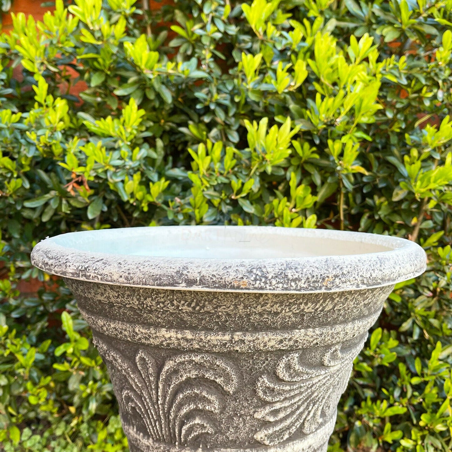 Eldran | Stone Garden Planter