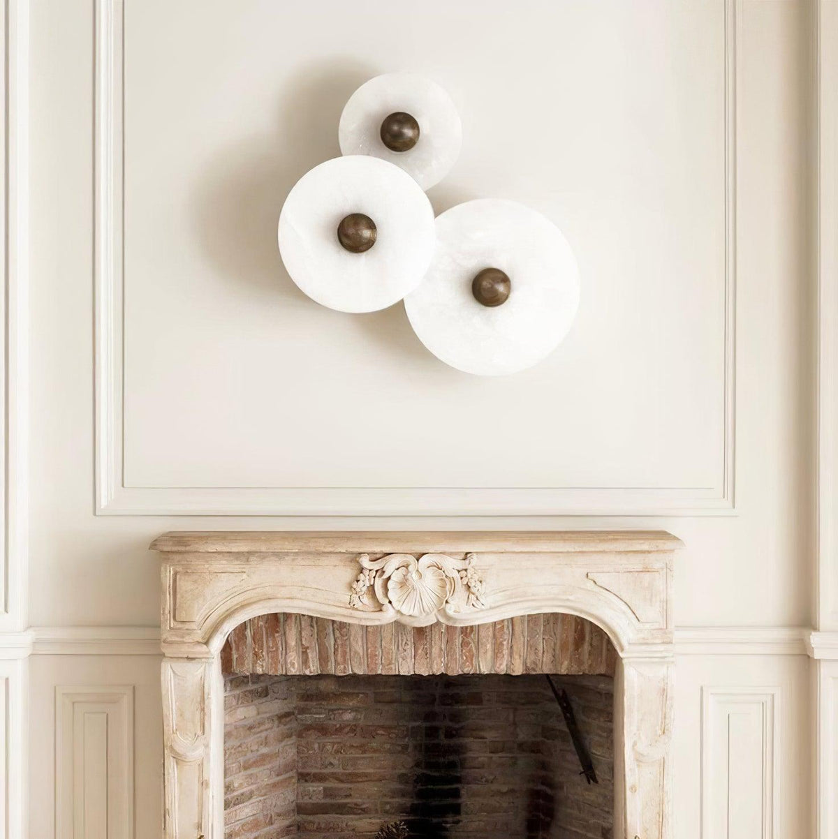 WallGlow | Stylish Round LED Flush Mount Wall Light
