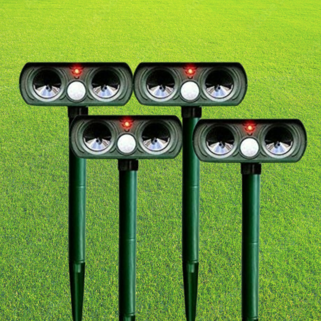 SafeGuard | Motion-Activated Ultrasonic Solar Animal Repeller