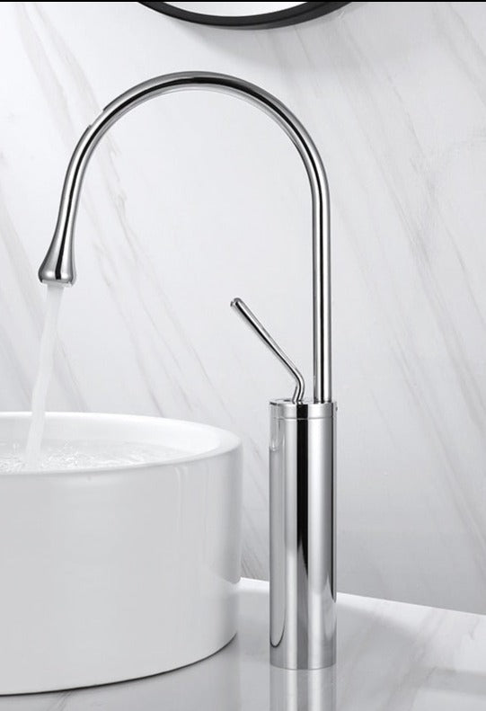 AquaTwist | Premium Bathroom Faucet – Rotating Spout Design for Modern Bathrooms