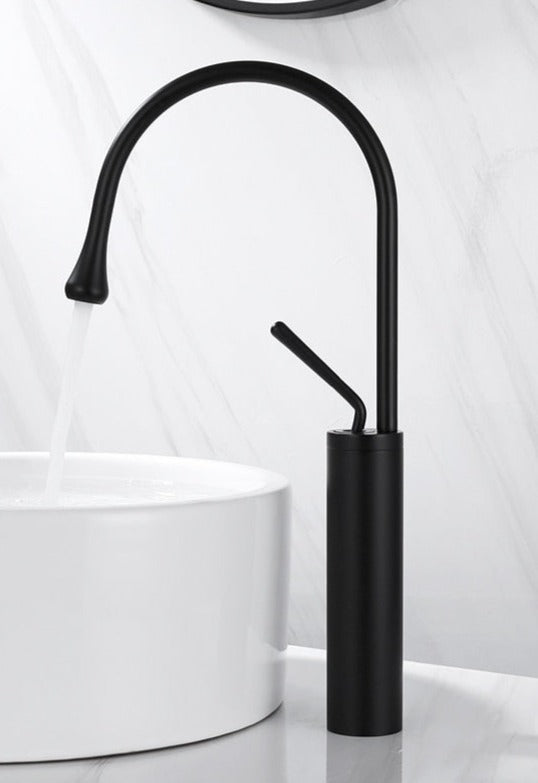 AquaTwist | Premium Bathroom Faucet – Rotating Spout Design for Modern Bathrooms