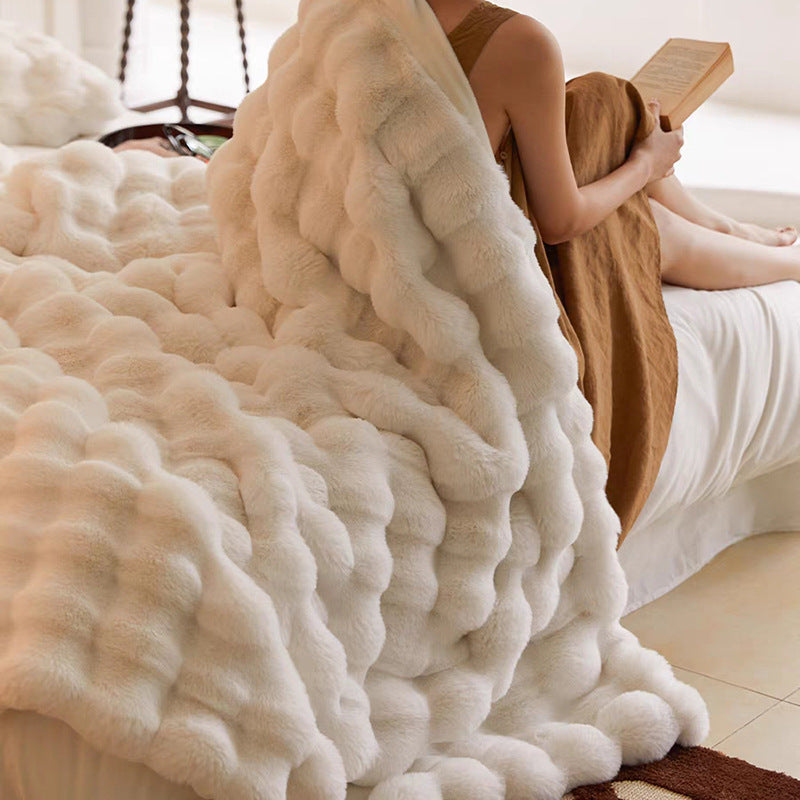 CozyAura | Ultra-Soft Blanket – Luxurious Comfort & Elegant Warmth