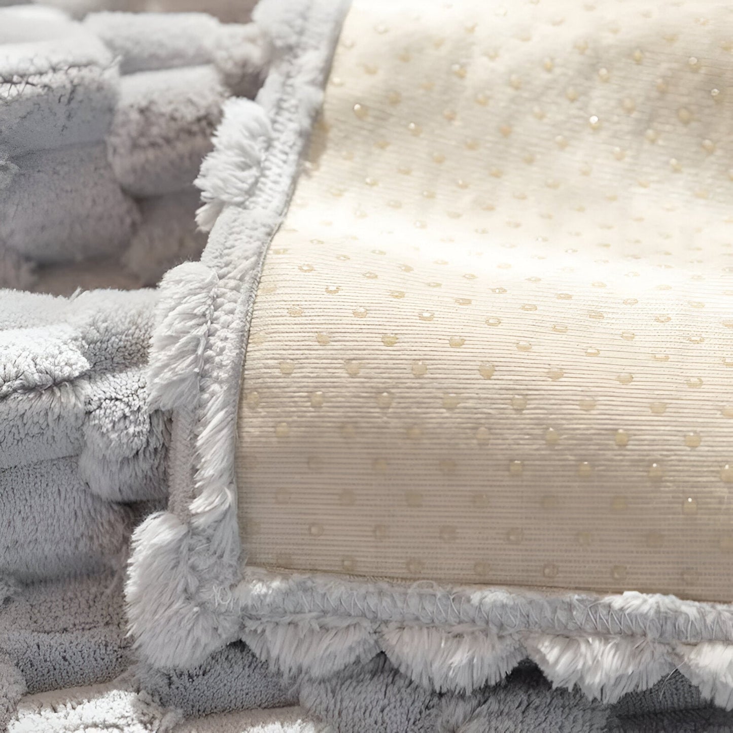 CushionLuxe | Elegant Non-Slip Sofa Cushion for Protection & Comfort