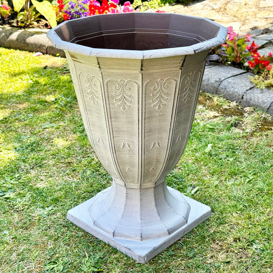 Norvik | Garden Urn Planter