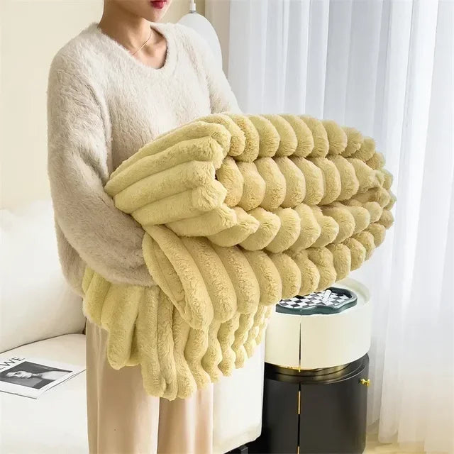 PlushSilk | Luxurious Throw Blanket – Warmth & Sophisticated Comfort