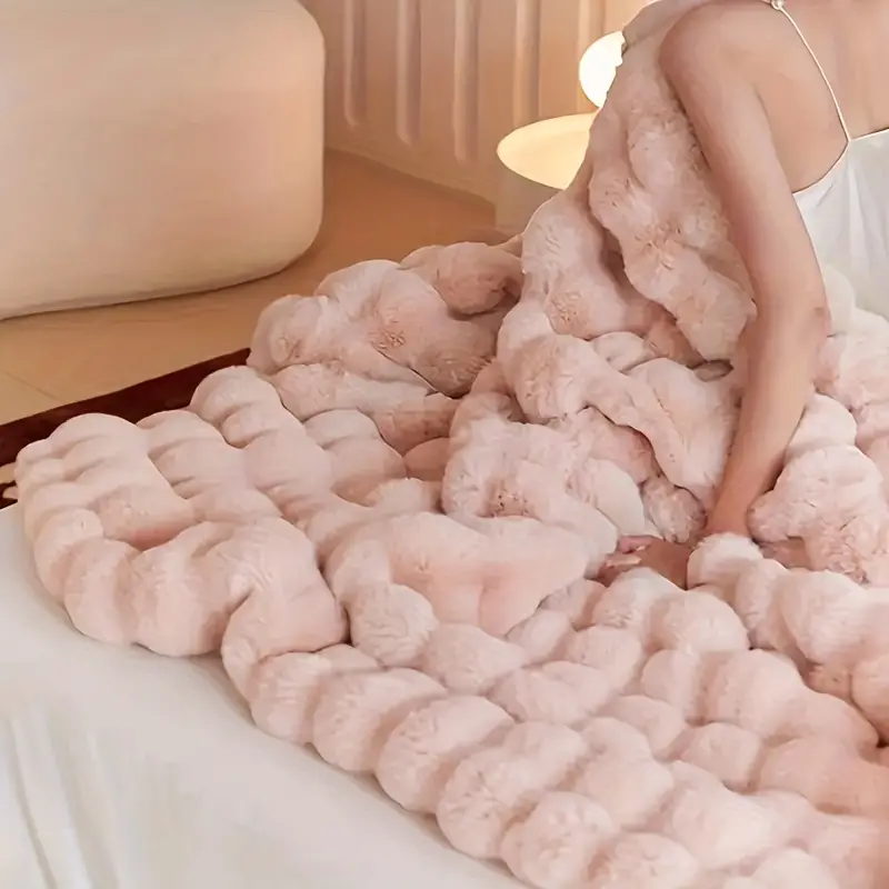 VeluraLoom | Luxurious Rug – Timeless Softness & Enduring Elegance