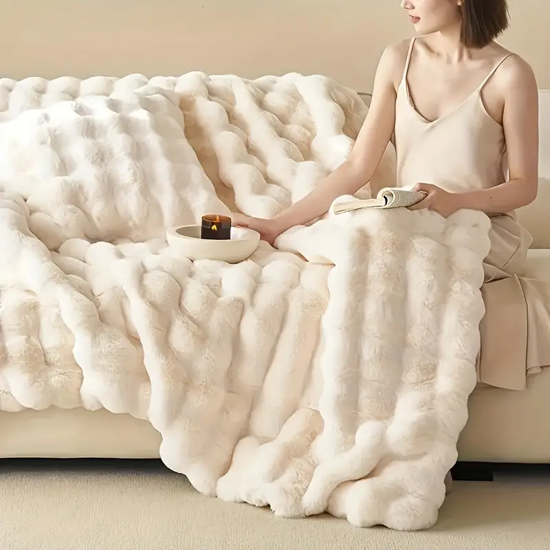 VeluraLoom | Luxurious Rug – Timeless Softness & Enduring Elegance