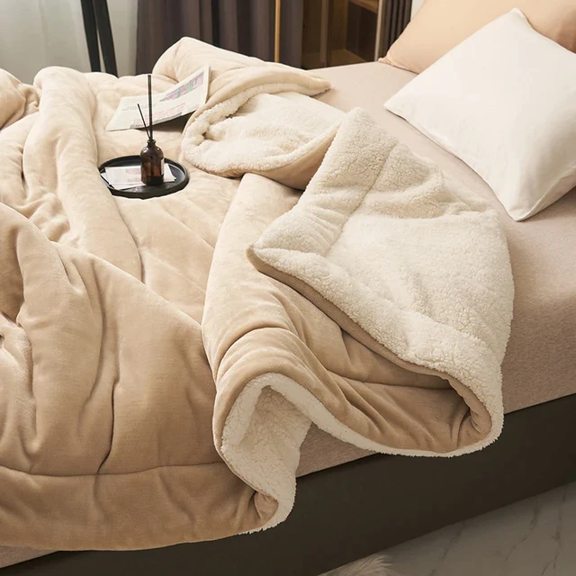VelvetWarm | Blanket – Embrace Warmth & Elegant Comfort