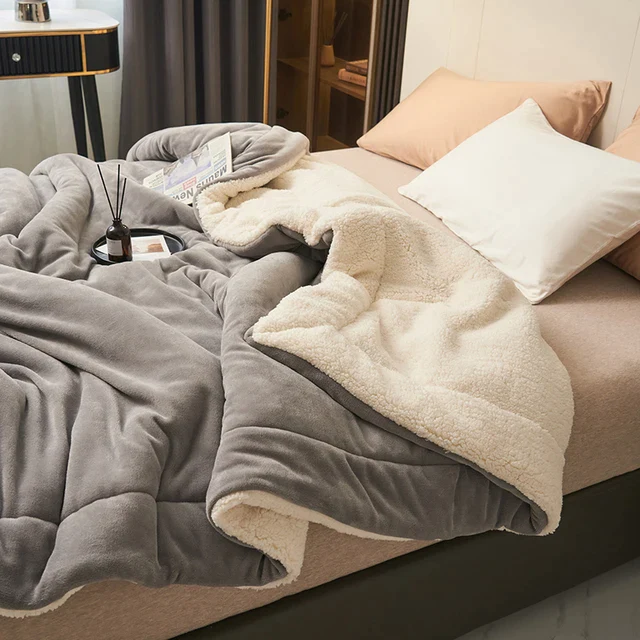 VelvetWarm | Blanket – Embrace Warmth & Elegant Comfort