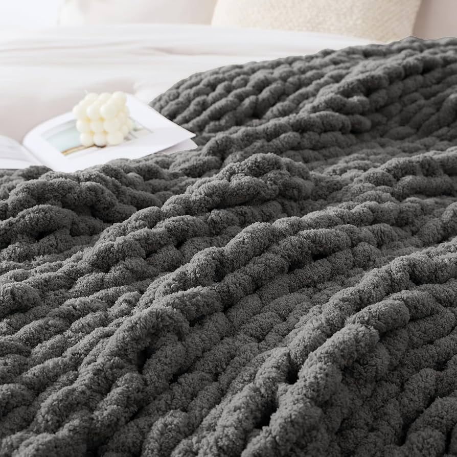 VeluraLoom | Luxurious Rug – Timeless Softness & Enduring Elegance