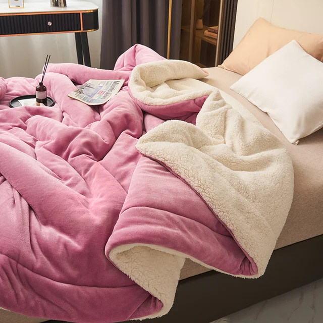 VelvetWarm | Blanket – Embrace Warmth & Elegant Comfort